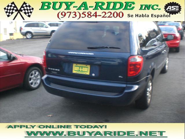 Dodge Grand Caravan 2002 photo 2