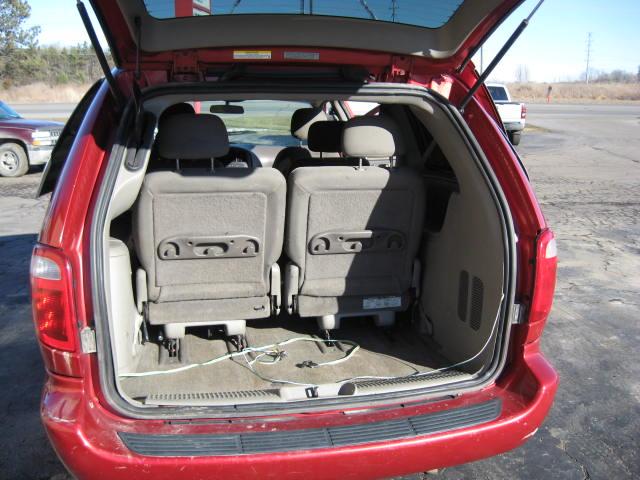 Dodge Grand Caravan 2002 photo 3