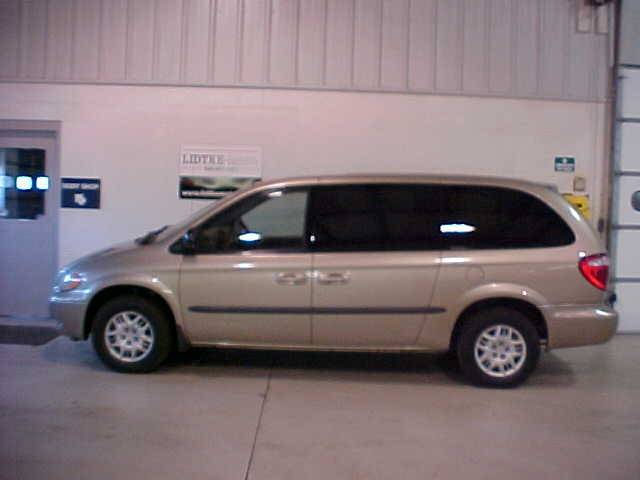 Dodge Grand Caravan 2002 photo 2
