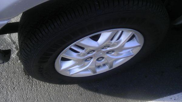 Dodge Grand Caravan 2002 photo 2