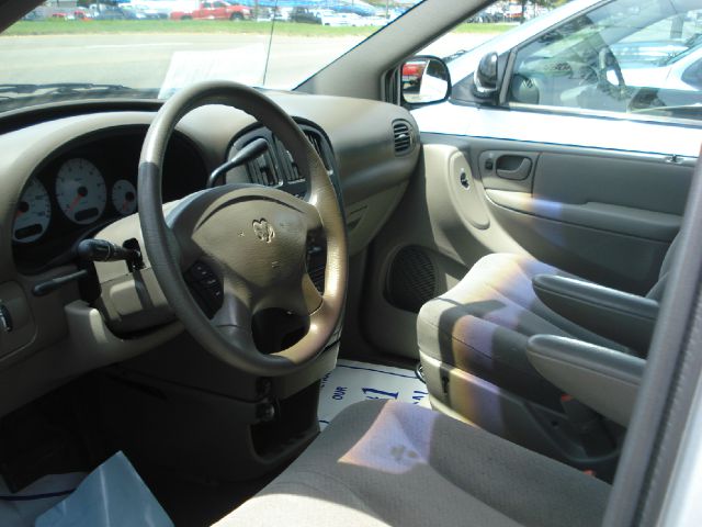 Dodge Grand Caravan 2002 photo 2