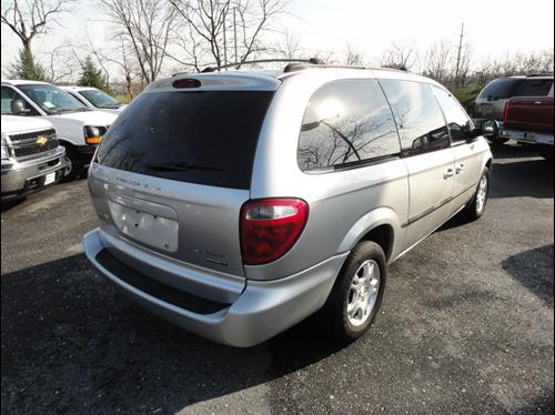 Dodge Grand Caravan 2002 photo 1