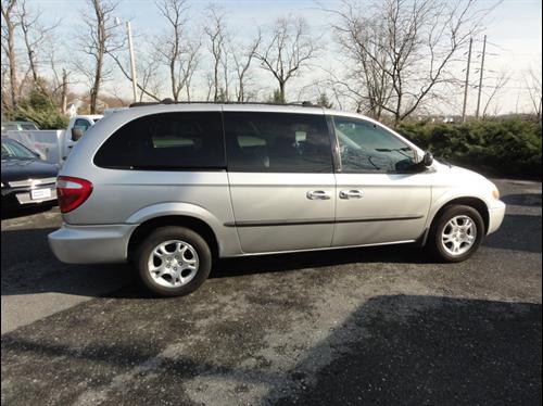 Dodge Grand Caravan 2002 photo 2