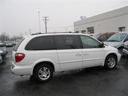 Dodge Grand Caravan 2002 photo 2