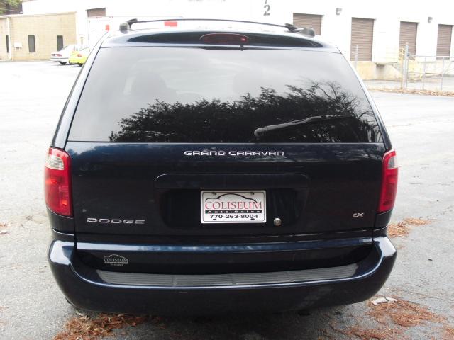Dodge Grand Caravan 2002 photo 3