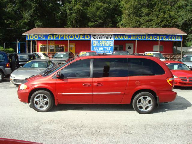 Dodge Grand Caravan 2002 photo 1