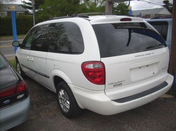 Dodge Grand Caravan 2002 photo 3