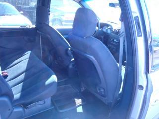 Dodge Grand Caravan 2002 photo 3