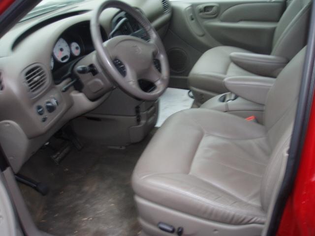 Dodge Grand Caravan 2002 photo 3