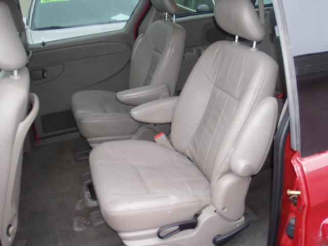 Dodge Grand Caravan 2002 photo 4