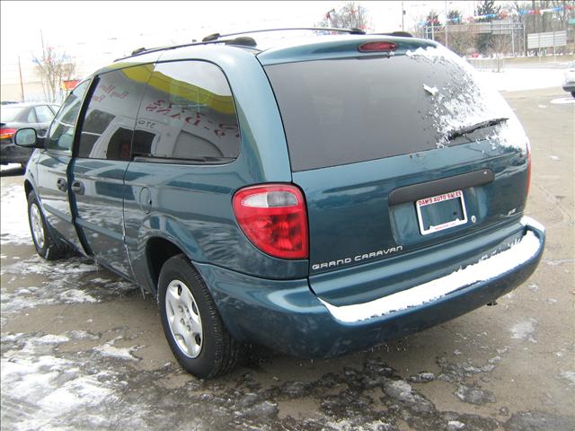 Dodge Grand Caravan 2002 photo 2
