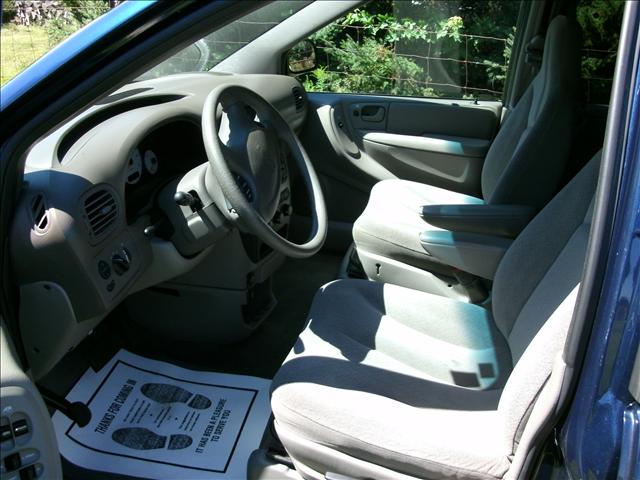 Dodge Grand Caravan 2002 photo 3