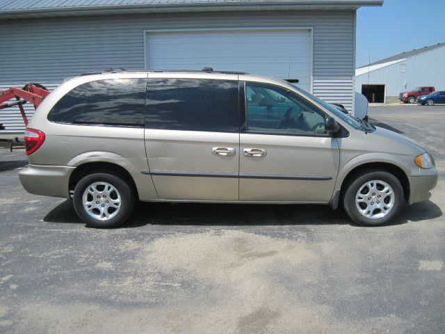 Dodge Grand Caravan 2002 photo 1