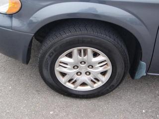 Dodge Grand Caravan 2002 photo 3