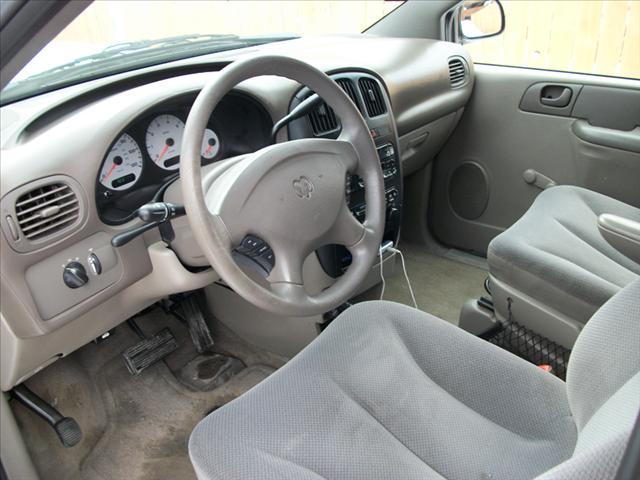 Dodge Grand Caravan 2003 photo 2