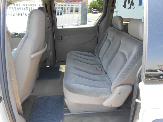 Dodge Grand Caravan 2003 photo 1