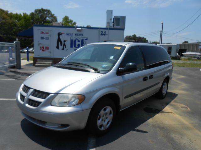 Dodge Grand Caravan 2003 photo 2