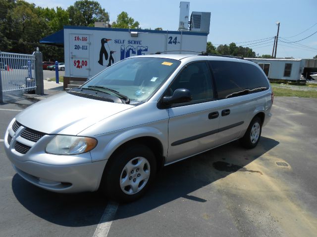 Dodge Grand Caravan 2003 photo 3