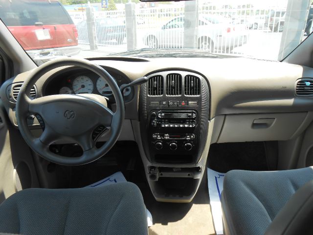 Dodge Grand Caravan 2003 photo 7