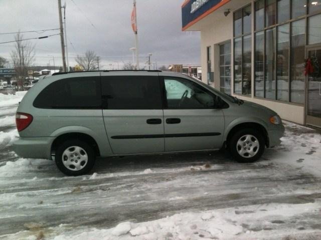 Dodge Grand Caravan 2003 photo 1