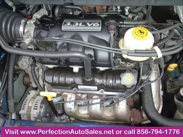 Dodge Grand Caravan 2003 photo 5