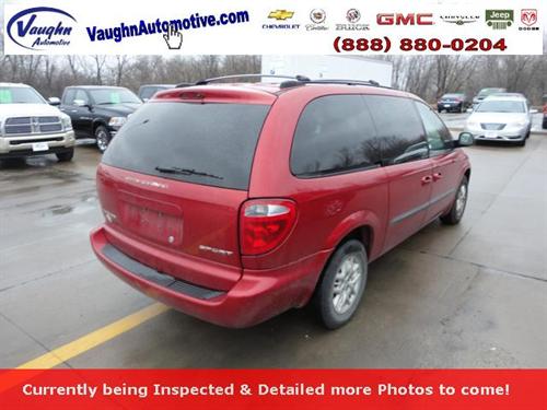 Dodge Grand Caravan 2003 photo 2