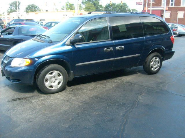 Dodge Grand Caravan 2003 photo 2