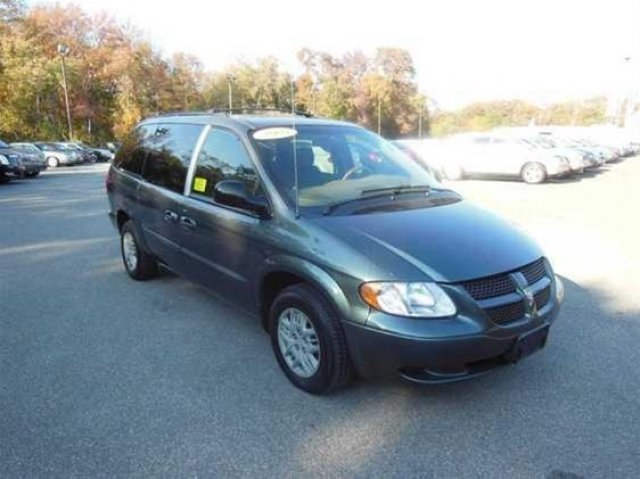 Dodge Grand Caravan 2003 photo 2