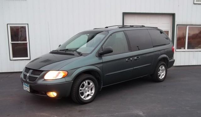 Dodge Grand Caravan 2003 photo 1
