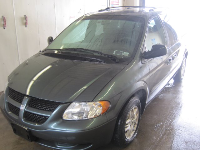 Dodge Grand Caravan 2003 photo 2
