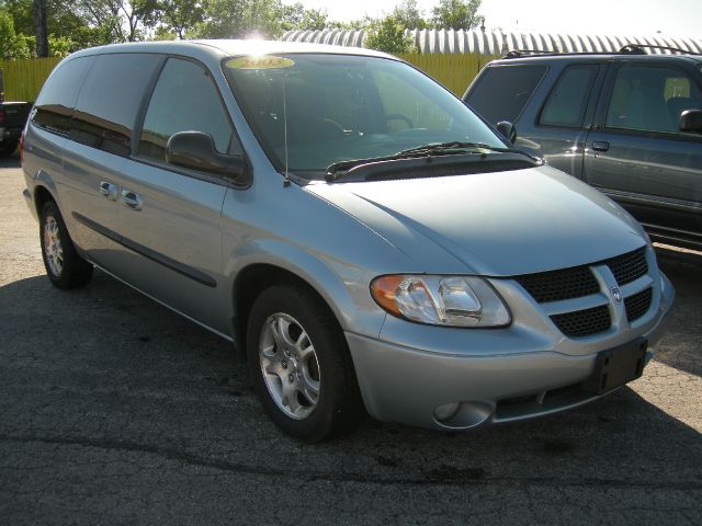 Dodge Grand Caravan 2003 photo 2