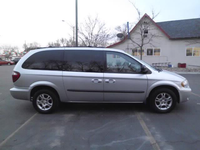 Dodge Grand Caravan 2003 photo 3