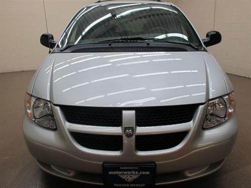 Dodge Grand Caravan 2003 photo 2
