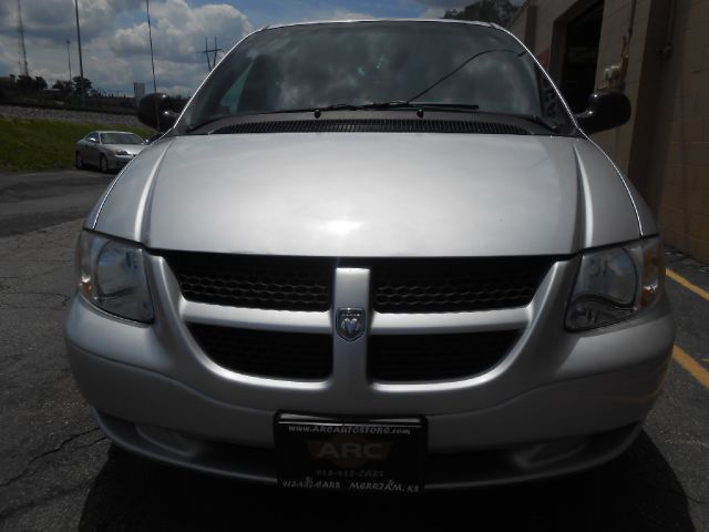 Dodge Grand Caravan 2003 photo 3
