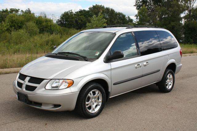 Dodge Grand Caravan 2003 photo 1