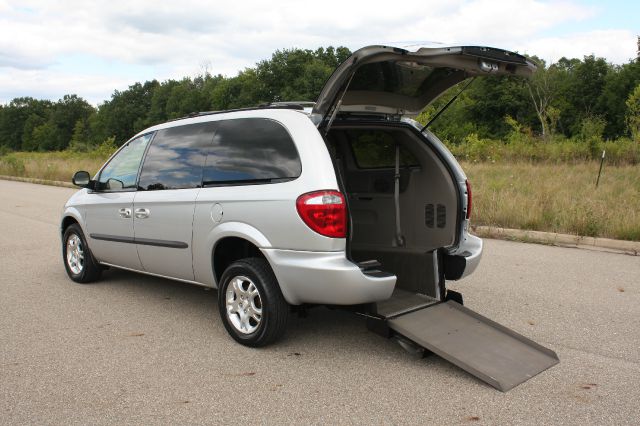Dodge Grand Caravan 2003 photo 3