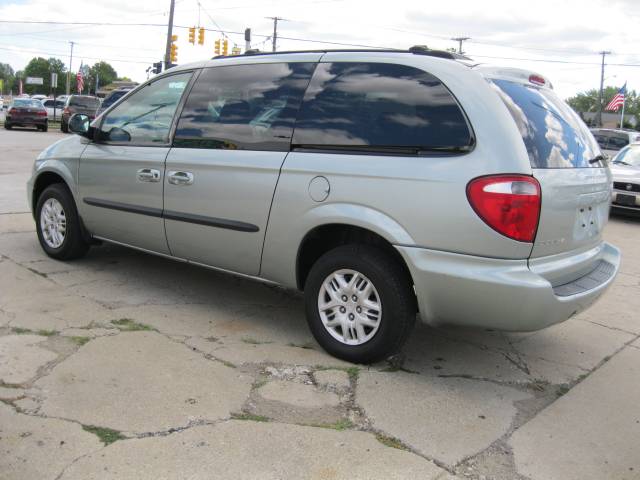 Dodge Grand Caravan 2003 photo 3