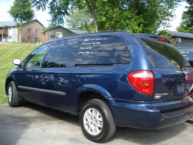 Dodge Grand Caravan 2003 photo 1