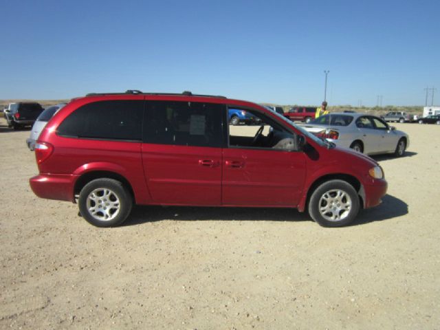 Dodge Grand Caravan 2003 photo 2