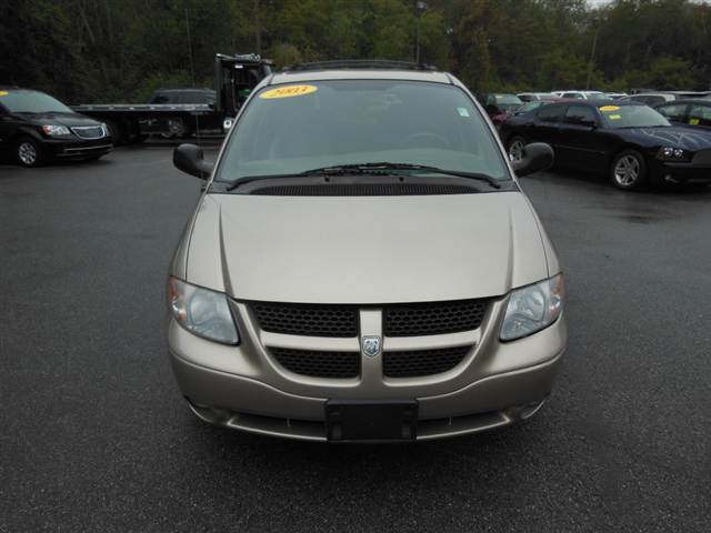 Dodge Grand Caravan 2003 photo 1