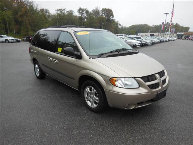 Dodge Grand Caravan 2003 photo 2