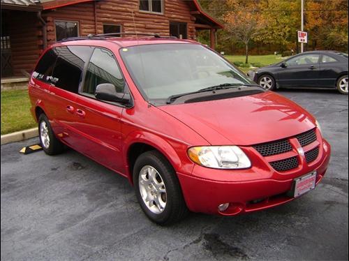 Dodge Grand Caravan 2003 photo 2