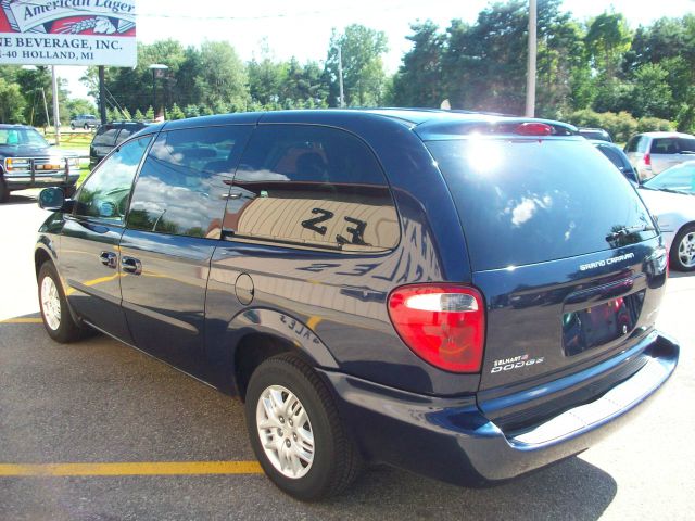 Dodge Grand Caravan 2003 photo 3