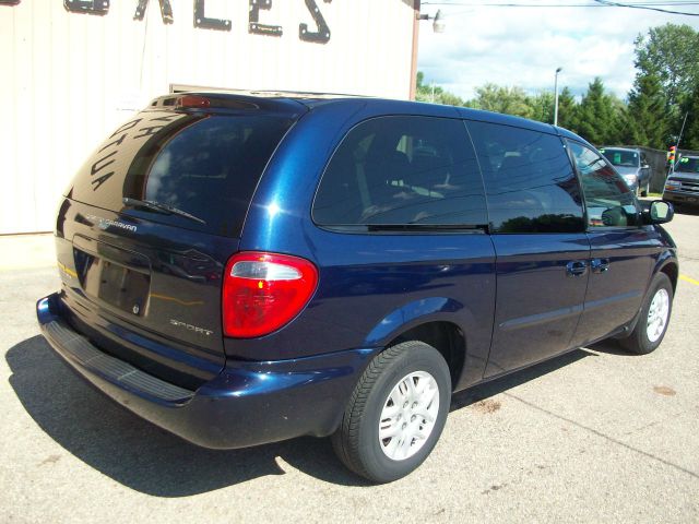Dodge Grand Caravan 2003 photo 4
