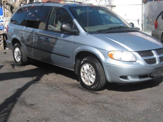 Dodge Grand Caravan 2003 photo 1
