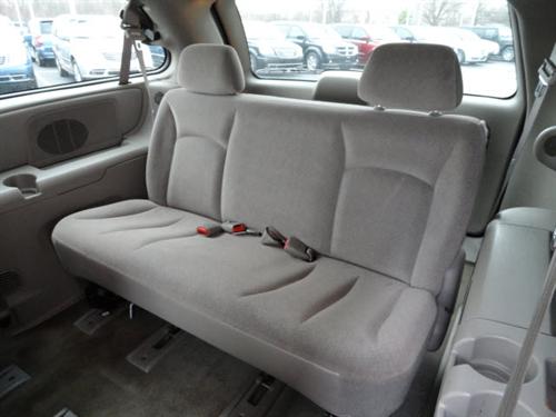 Dodge Grand Caravan 2003 photo 3