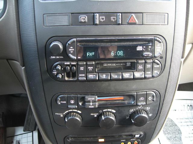 Dodge Grand Caravan 2003 photo 10