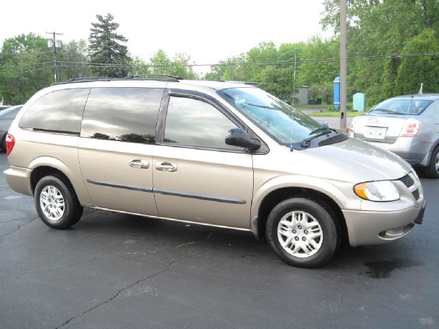 Dodge Grand Caravan 2003 photo 16