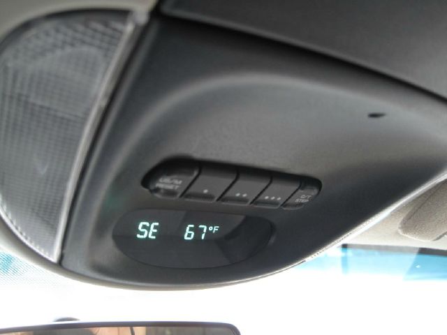 Dodge Grand Caravan 2003 photo 2