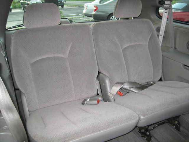 Dodge Grand Caravan 2003 photo 5
